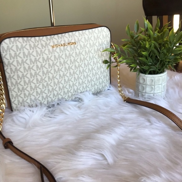 Michael Kors large Crossbody Bag - Picture 3 of 8